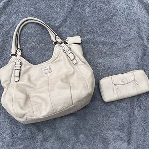 Coach leather purse with matching wallet in greyish beige